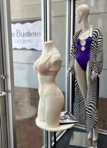 Le Bustiere Boutique Shopping things to do Bethesda, Maryland